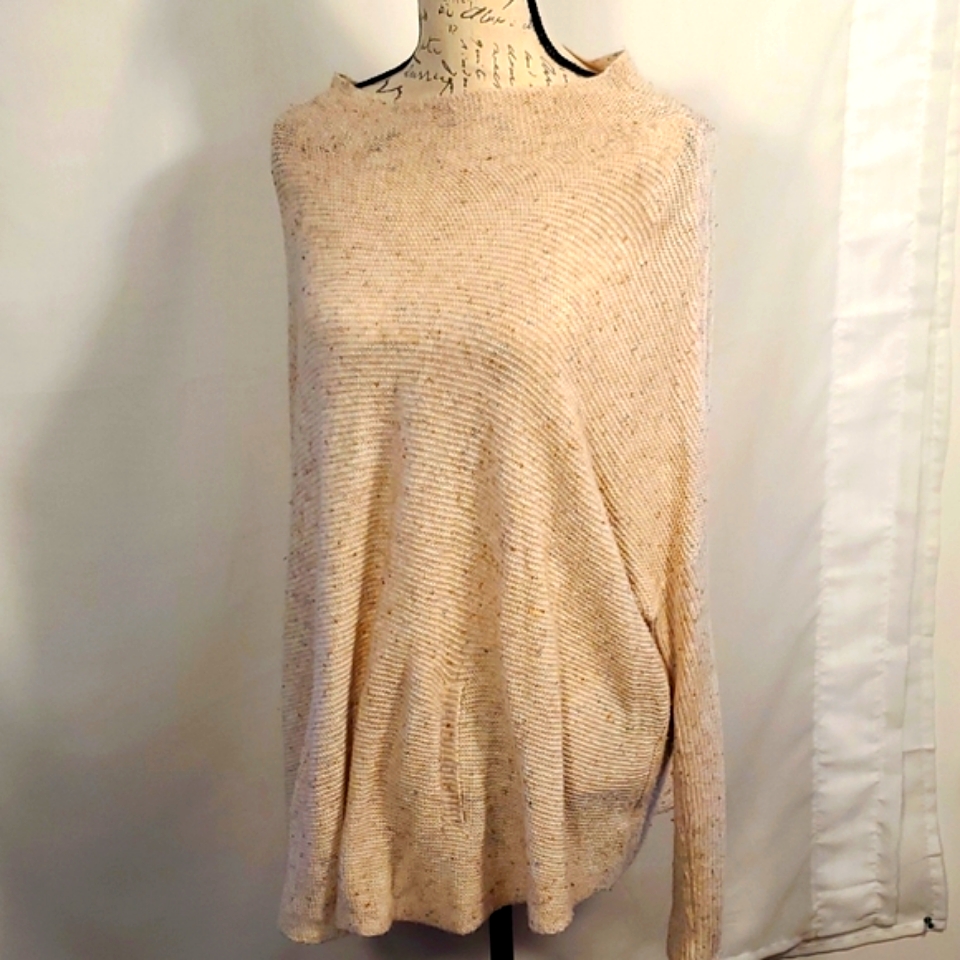 Andrea Jovani Cream Soft Sweater Size Large